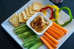 Hummus and vegtables